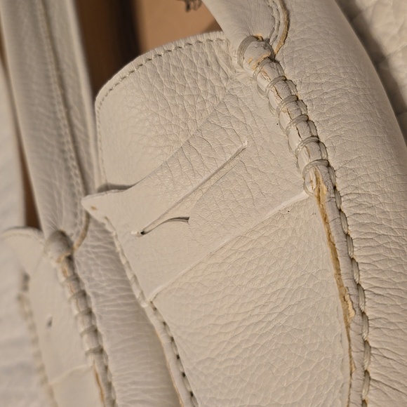 TOD’S Gommino Driving Leather Loafers - Picture 12 of 15